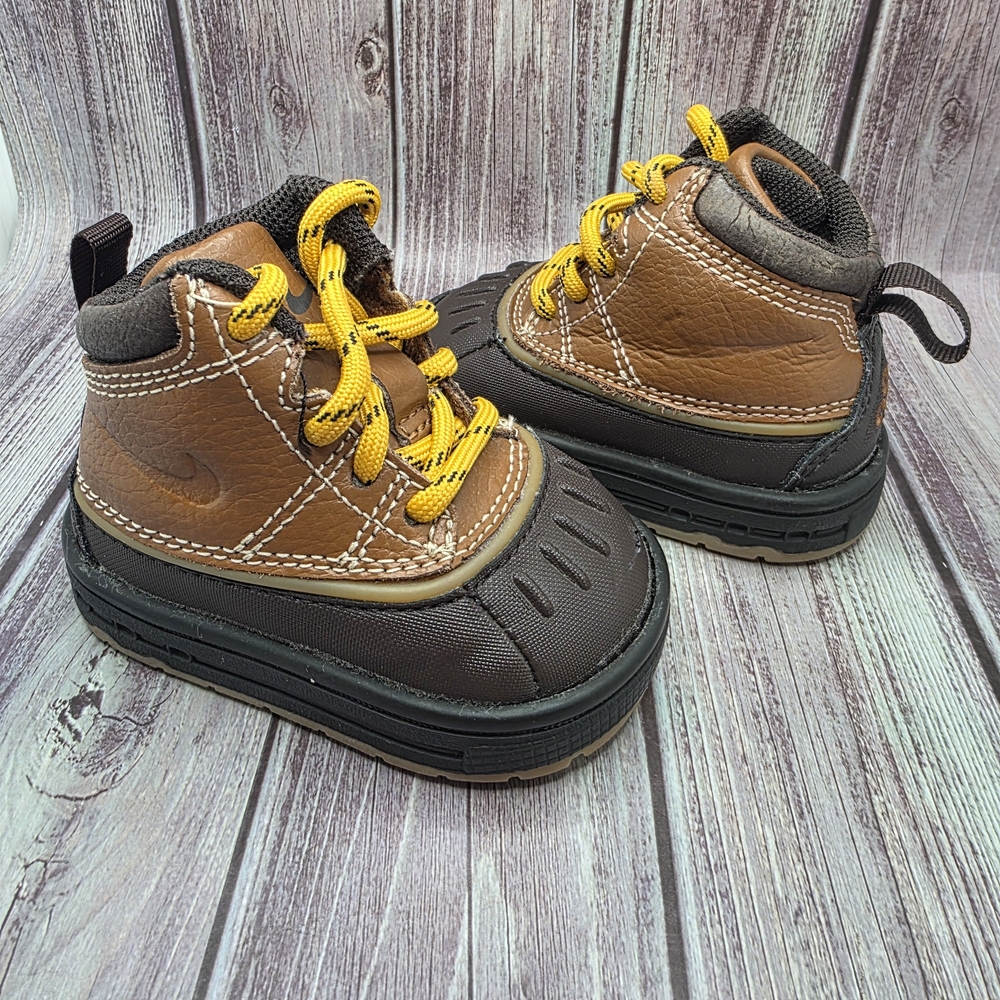 Nike ACG Kids Shoes Brown and Yellow